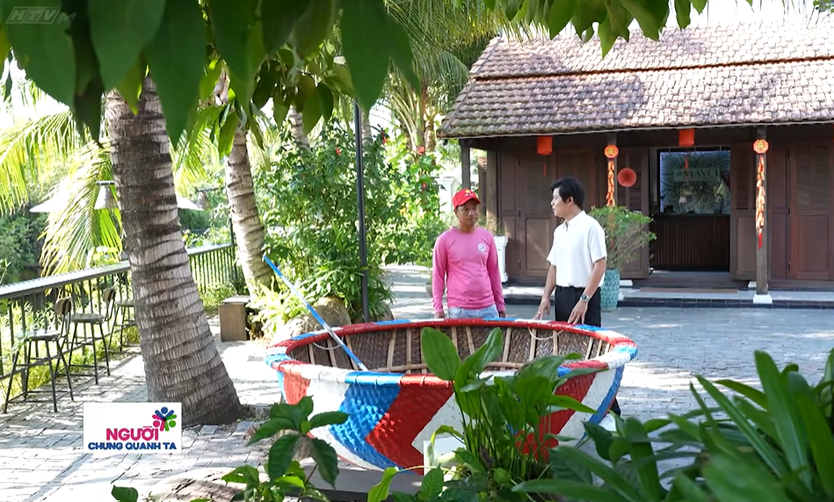 Người chung quanh ta: Theo chân người biểu diễn thuyền thúng ở Hội An - Ảnh 15.
