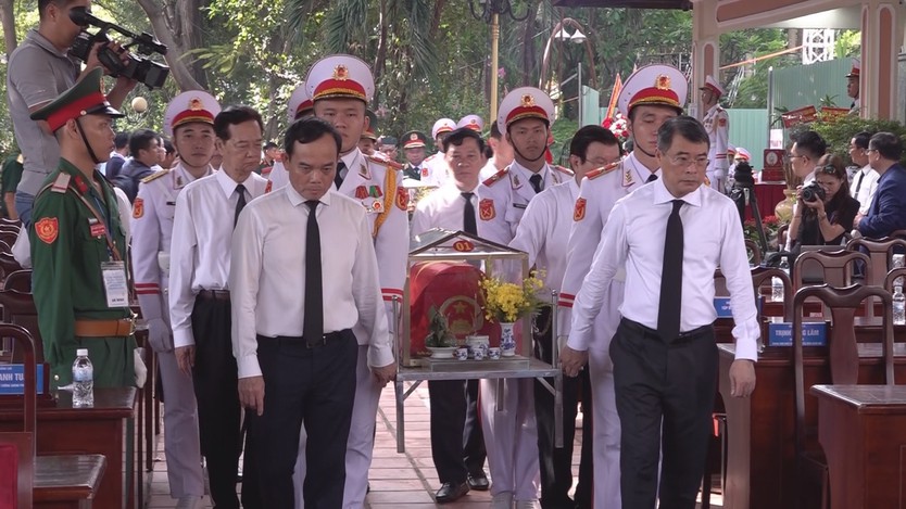 Kỷ niệm 79 năm Ngày Thương binh - Liệt sĩ: Khắc ghi công ơn, tiếp nối truyền thống "Uống nước nhớ nguồn" - Ảnh 1.