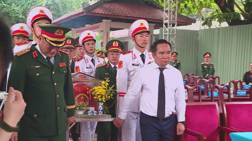 Kỷ niệm 79 năm Ngày Thương binh - Liệt sĩ: Khắc ghi công ơn, tiếp nối truyền thống "Uống nước nhớ nguồn" - Ảnh 3.
