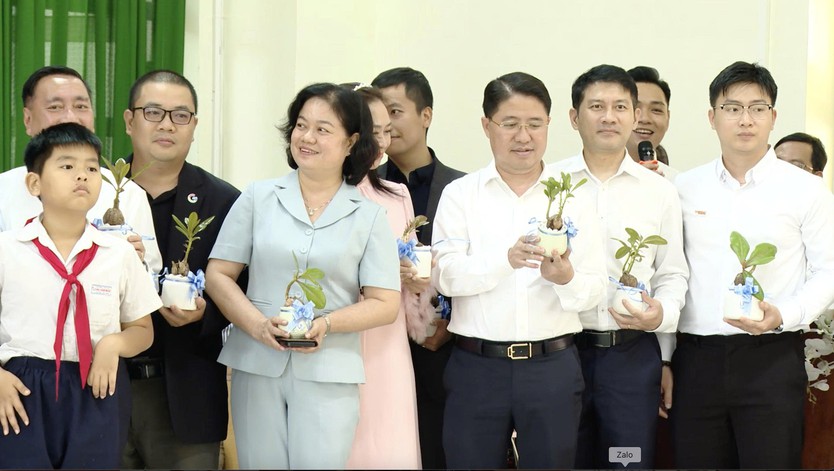Côn Đảo thêm 5 Phòng học số, thúc đẩy chuyển đổi số giáo dục - Ảnh 4.