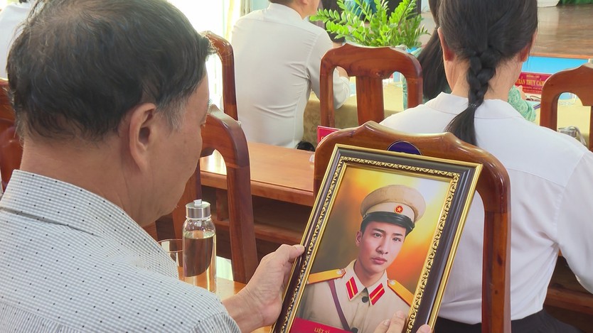 Phục dựng di ảnh, nối dài hành trình trở về của các liệt sĩ - Ảnh 3.