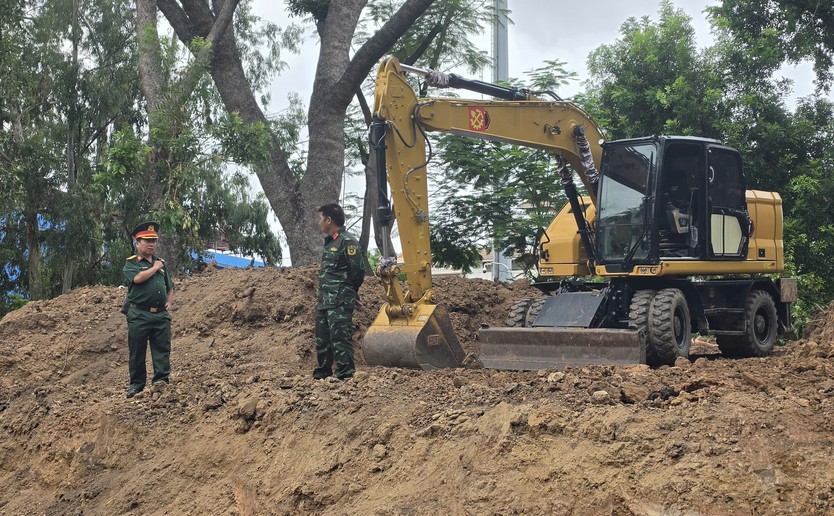 Tiếp tục phát hiện thêm hài cốt liệt sĩ tại Công viên Lê Thị Riêng - Ảnh 5.