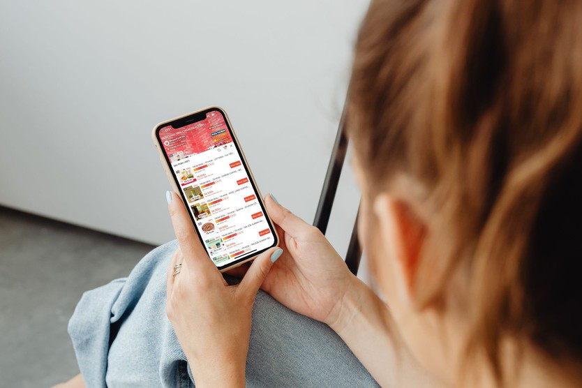ShopeeFood dẫn đầu thị phần sử dụng thường xuyên trong lĩnh vực đặt đồ ăn trực tuyến - Ảnh 2.