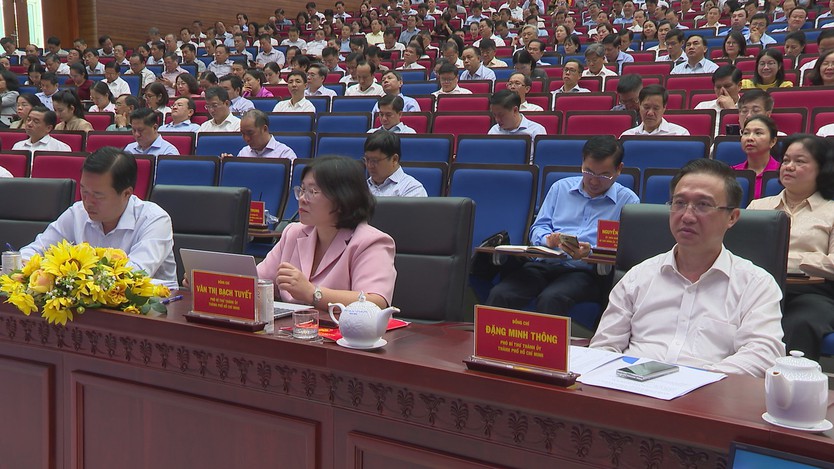 TP.HCM bồi dưỡng kiến thức, kỹ năng cho hơn 900 cán bộ lãnh đạo chủ chốt - Ảnh 2.
