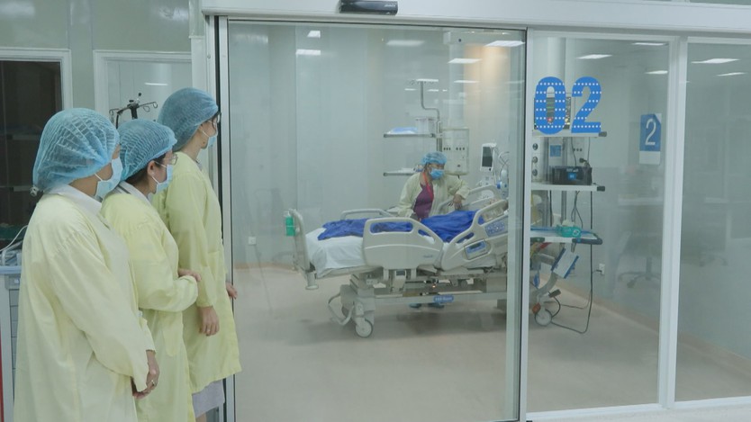 Công đoàn Đài Phát thanh và Truyền hình TP. Hồ Chí Minh thăm, tri ân Mẹ Việt Nam Anh hùng Lê Thị Bê - Ảnh 4.