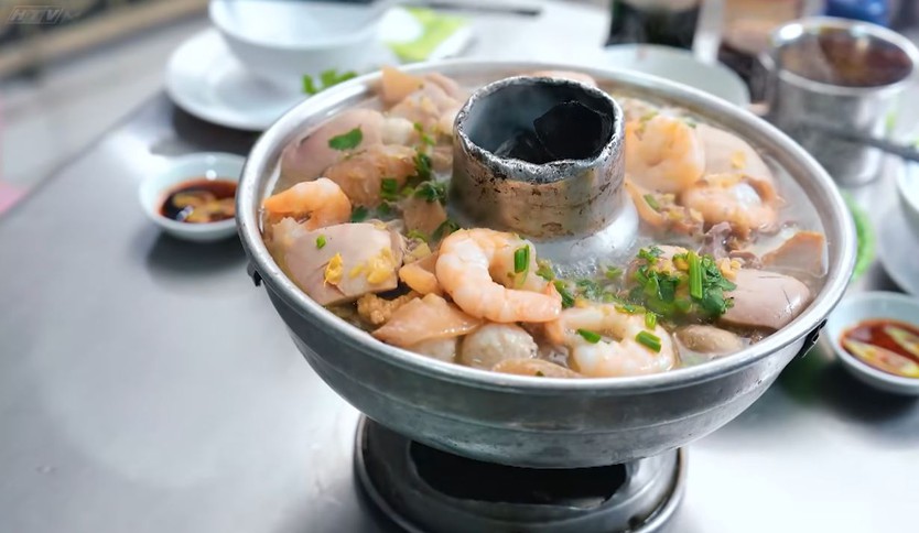Hương vị Gia Định: Khám phá nét ẩm thực đặc trưng giữa lòng Chợ Lớn - Ảnh 21.