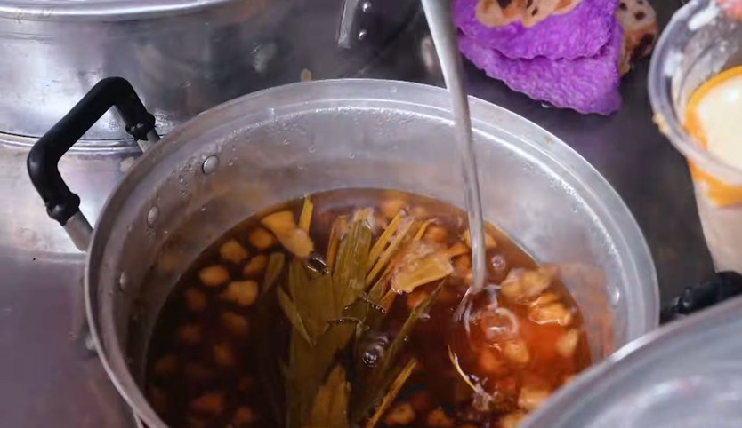 Hương vị Gia Định: Khám phá nét ẩm thực đặc trưng giữa lòng Chợ Lớn - Ảnh 11.