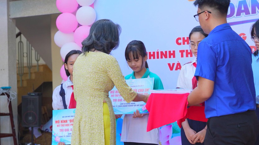 Ấm lòng "Phiên chợ 0 đồng" hỗ trợ hộ cận nghèo tại phường An Hội Đông - Ảnh 5.