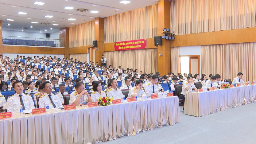 Thuế TP. Hồ Chí Minh phấn đấu thu trên 800.000 tỷ đồng tới cuối năm 2026 - Ảnh 3.