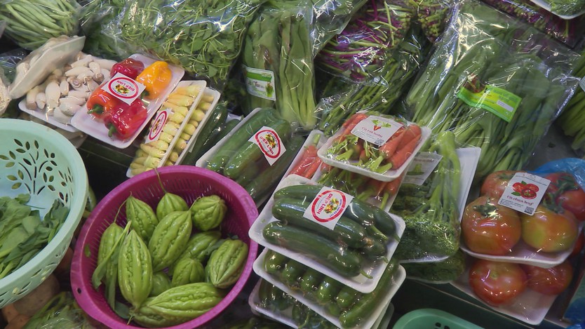 Đảm bảo an toàn thực phẩm tại chợ truyền thống - Ảnh 2.