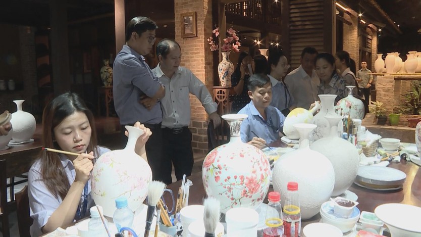 Giữ hồn gốm Việt, mở rộng thị trường - Ảnh 4.