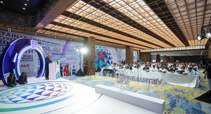 AI và dữ liệu định hình tương lai ngành bảo hiểm tại Vietnam Insurance Summit 2026 - Ảnh 3.