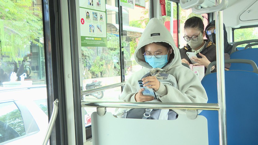 TP. Hồ Chí Minh sau một tháng triển khai miễn phí vé xe buýt - Ảnh 4.