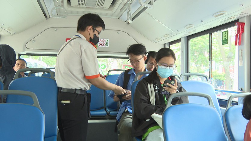TP. Hồ Chí Minh sau một tháng triển khai miễn phí vé xe buýt - Ảnh 3.