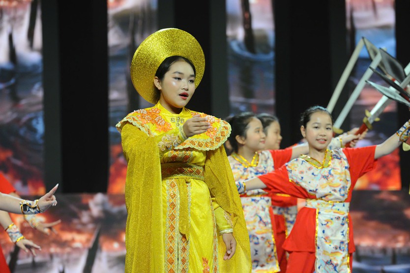 Võ Ngọc Minh Thư ghi dấu ấn tại “Vườn Âm Nhạc" với giọng hát nội lực- Ảnh 1.