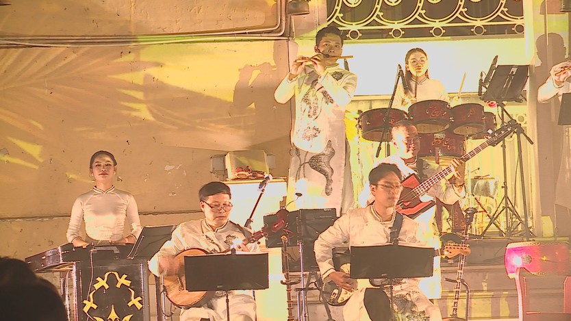 "Hồn quê trong phố": Lan tỏa nghệ thuật truyền thống trong không gian di sản - Ảnh 4.