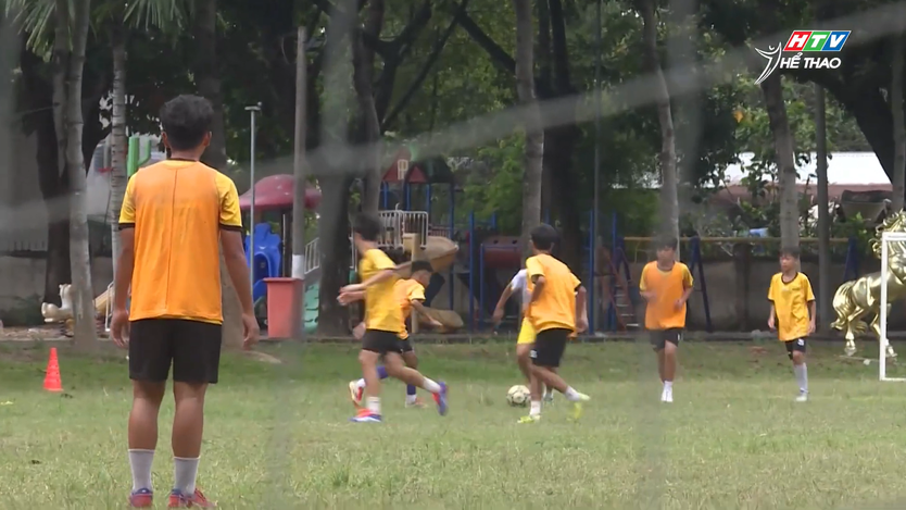 U13 Phường Bến Cát sẵn sàng vòng chung kết HTV Cup - Ảnh 1.