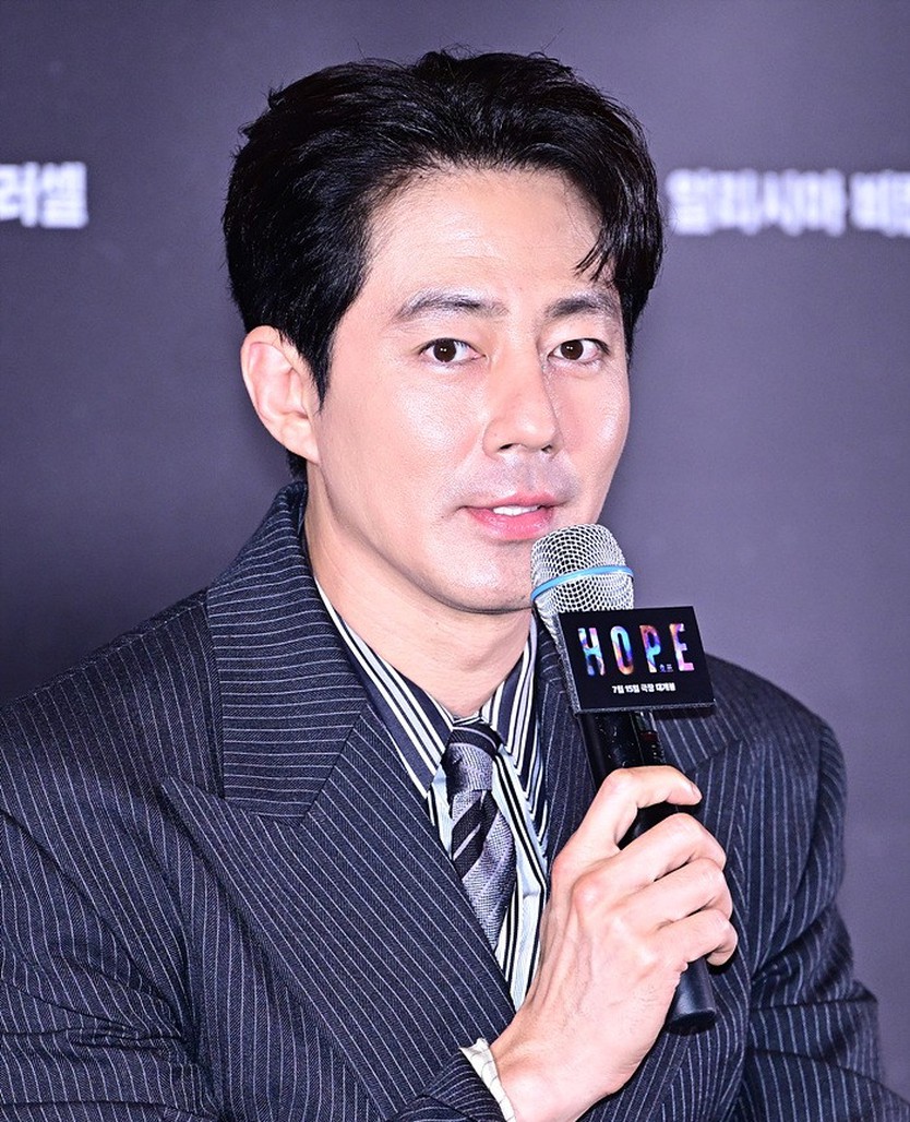 Jo In-sung lịch lãm trong ngày ra mắt "Hope" - Ảnh 4.