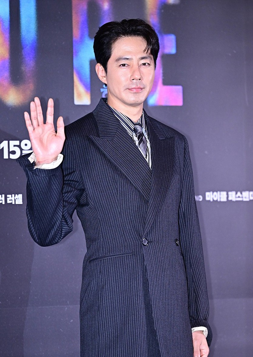 Jo In-sung lịch lãm trong ngày ra mắt "Hope" - Ảnh 2.