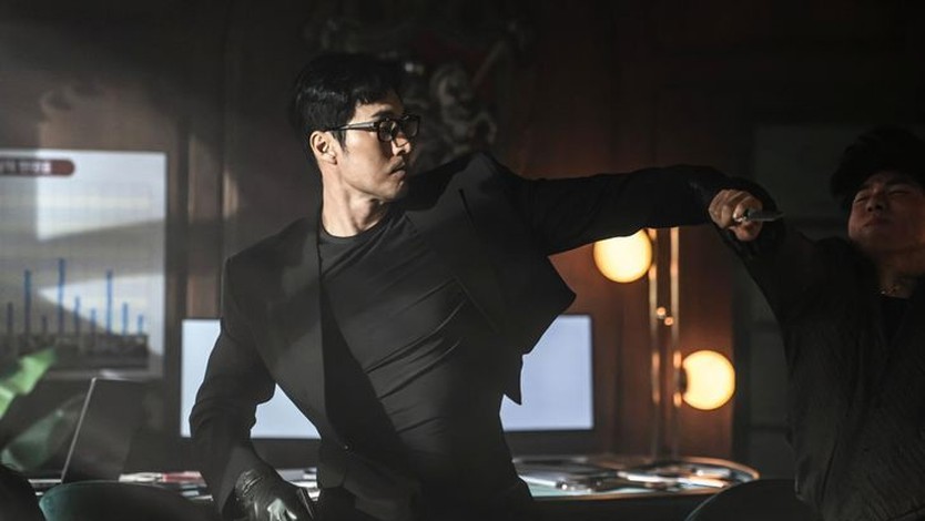 So Ji-sub ghi điểm với vai người cha trong "Agent Kim Reactivated" - Ảnh 2.