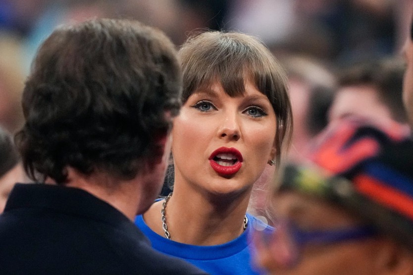 Taylor Swift - Travis Kelce: Câu chuyện tình bắt đầu từ một chiếc vòng tay - Ảnh 8.