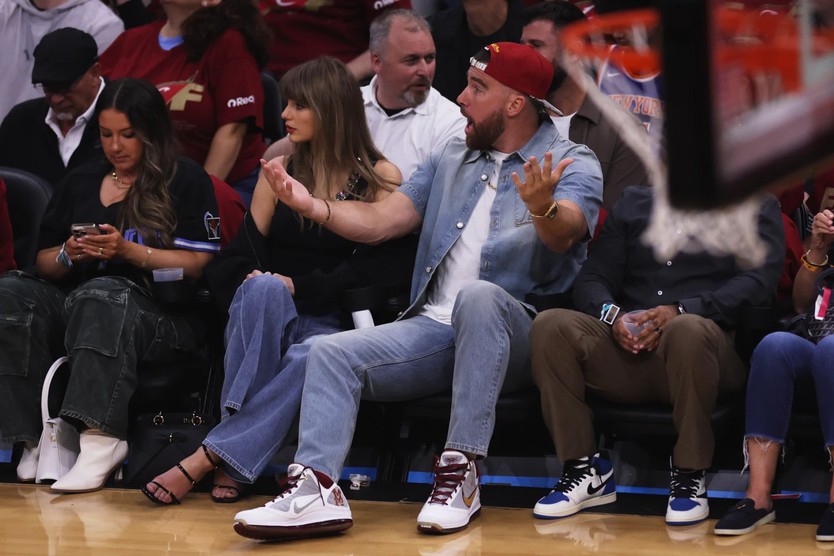 Taylor Swift - Travis Kelce: Câu chuyện tình bắt đầu từ một chiếc vòng tay - Ảnh 3.