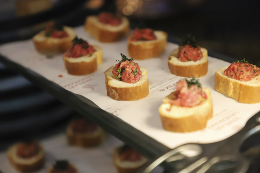 Sky Buffet "Steak It Easy" ra mắt, mang trải nghiệm steak thượng hạng lên tầng 66 Landmark 81 - Ảnh 2.