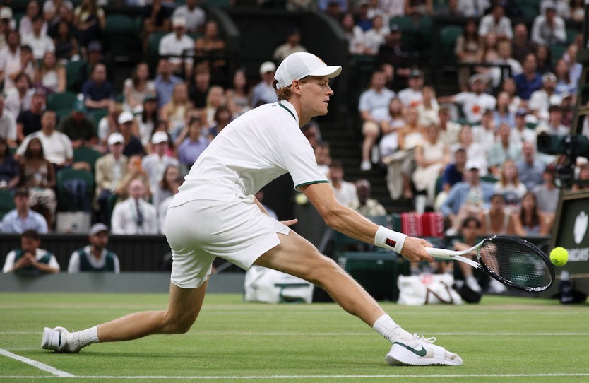 Sinner thẳng tiến vào tứ kết Wimbledon 2026 - Ảnh 4.