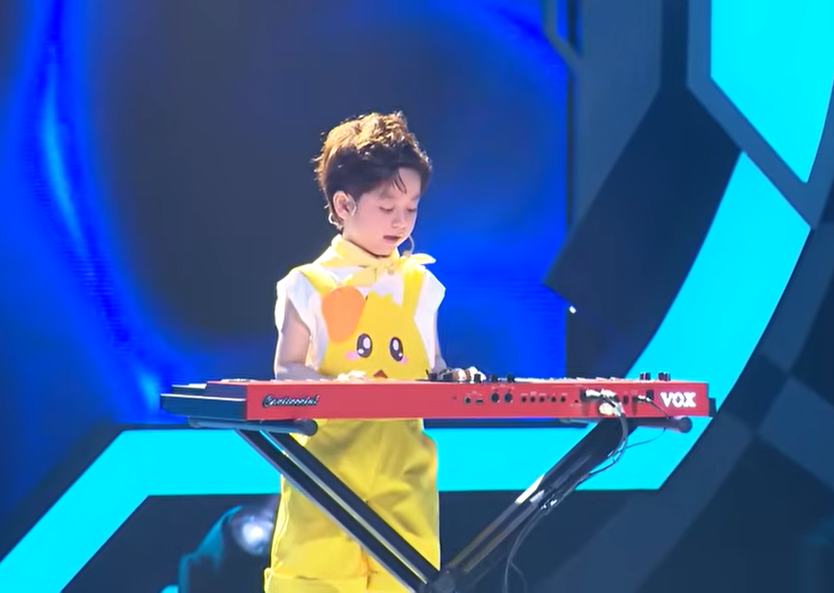 Bé Hải Đăng 5 tuổi gây bất ngờ với bài hát "Phù Đổng Thiên Vương"- Ảnh 12.