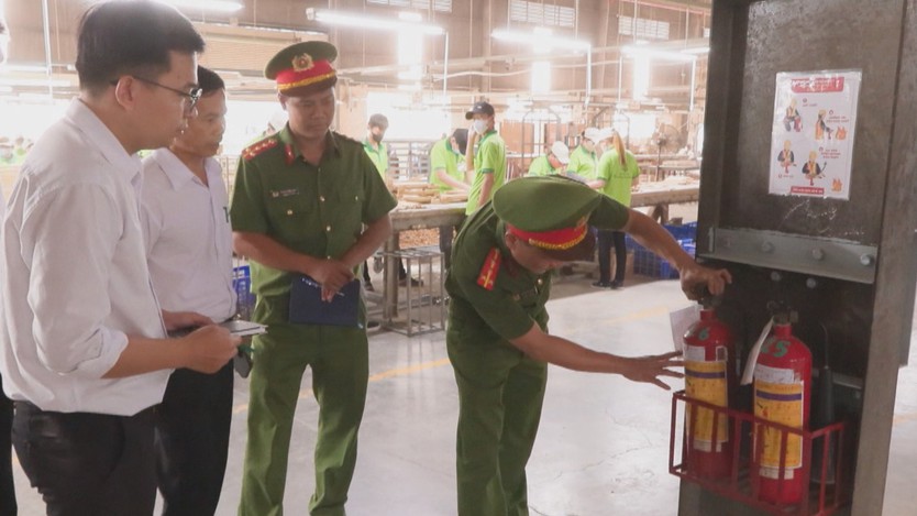 Cải cách thủ tục PCCC: Cơ hội đi kèm rủi ro pháp lý cho doanh nghiệp - Ảnh 8.