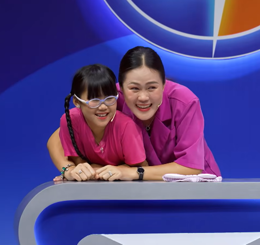 Tranh tài đọ sức - Tập 14: Lần đầu tiên có 2 đội chơi là một gia đình 3 thế hệ- Ảnh 13.