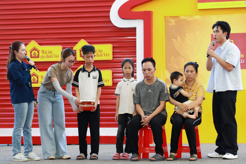 Mái ấm gia đình Việt: Cậu bé mong cha được sống lâu cùng gia đình- Ảnh 9.
