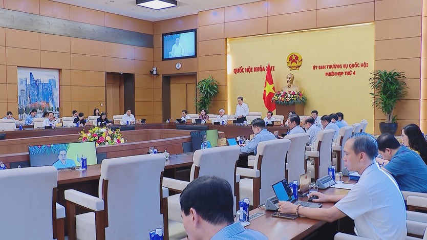 Ủy ban Thường vụ Quốc hội khai mạc Phiên họp thứ tư, chuẩn bị nội dung cho các kỳ họp Quốc hội năm 2026 - Ảnh 1.