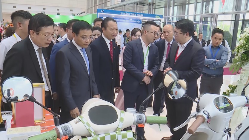 Việt Nam thúc đẩy chuyển dịch xanh, hiện thực hóa mục tiêu phát thải ròng bằng "0" - Ảnh 4.