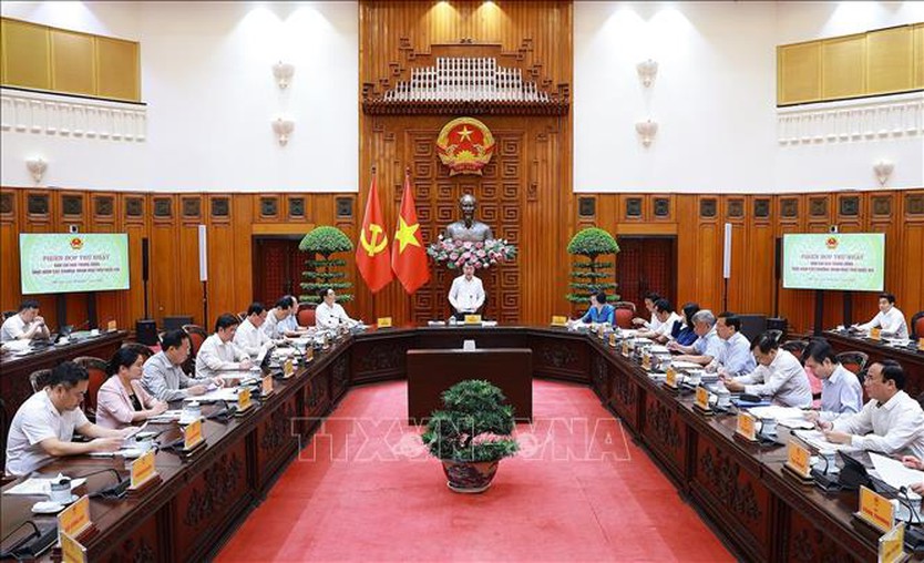 Thủ tướng chủ trì họp Phiên họp của BCĐ Trung ương thực hiện Chương trình mục tiêu quốc gia - Ảnh 1.