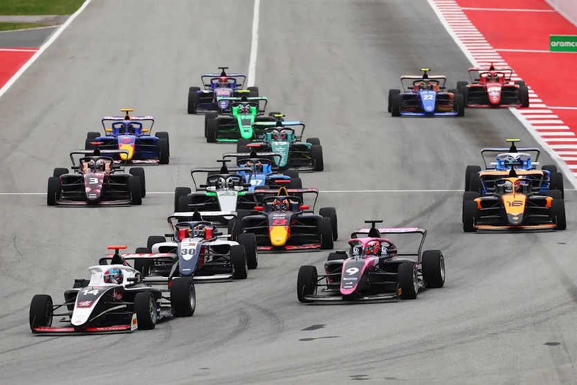 50 năm chờ đợi: Vì sao phụ nữ vẫn chưa trở lại đường đua F1? - Ảnh 4.