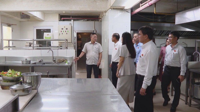 Đoàn công tác Ban tuyên giáo và dân vận Thành ủy khảo sát hoạt động trạm y tế cấp xã  - Ảnh 2.