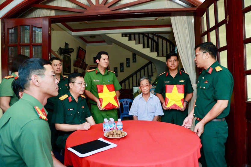 Những bức di ảnh đưa liệt sĩ trở về với người thân- Ảnh 8.