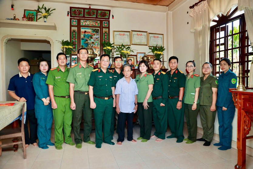 Những bức di ảnh đưa liệt sĩ trở về với người thân- Ảnh 7.