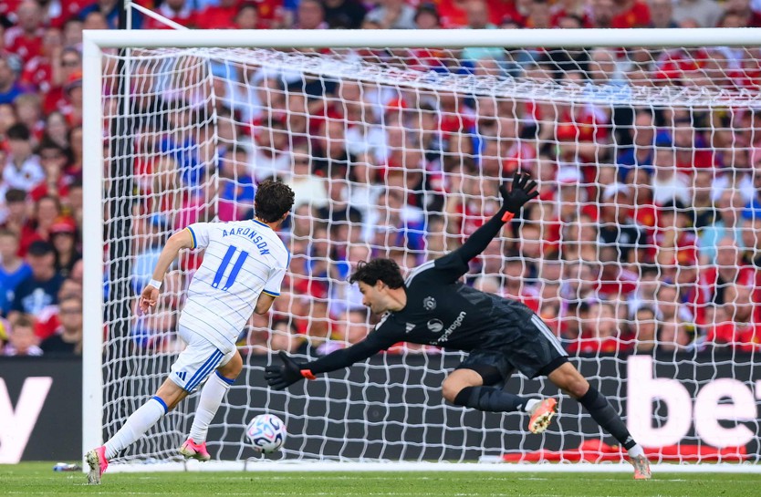 Manchester United thắng Leeds trên loạt luân lưu tại Dublin - Ảnh 2.