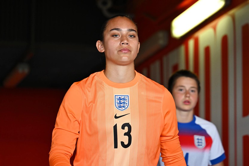 Kaiya Jota: Cô gái đa nhiệm từ World Cup, Stanford đến thời trang - Ảnh 1.