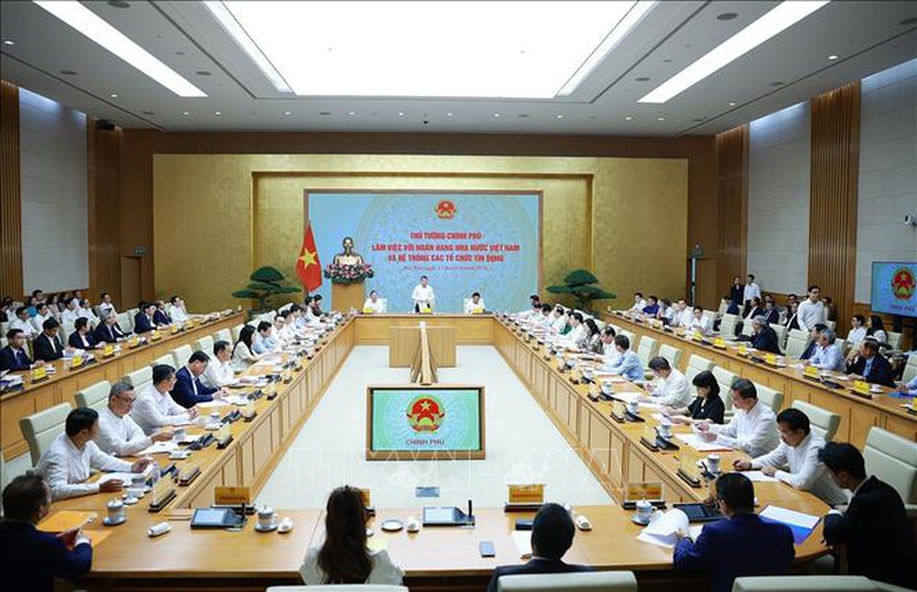 Thủ tướng Chính phủ Lê Minh Hưng: Điều hành chính sách tiền tệ phải bảo đảm ổn định vĩ mô, hỗ trợ tăng trưởng- Ảnh 3.