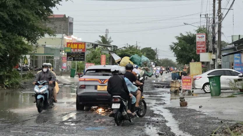 Người dân mong sớm cải thiện hạ tầng đường Trịnh Hoài Đức, phường Tân Hiệp - Ảnh 7.