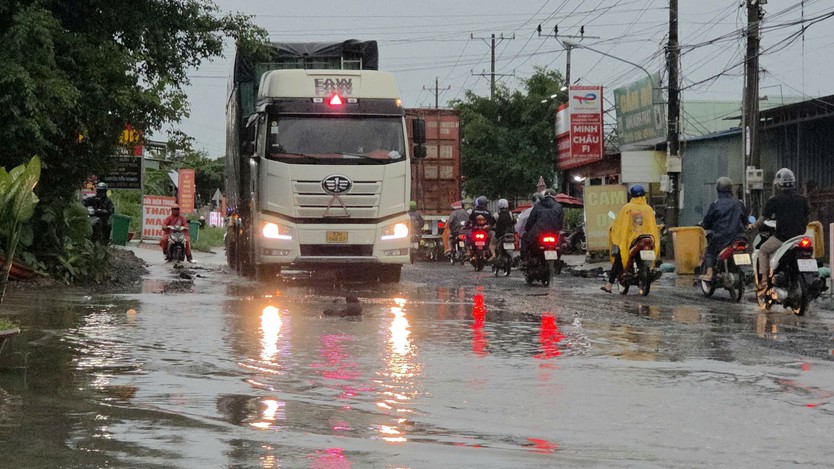 Người dân mong sớm cải thiện hạ tầng đường Trịnh Hoài Đức, phường Tân Hiệp - Ảnh 2.