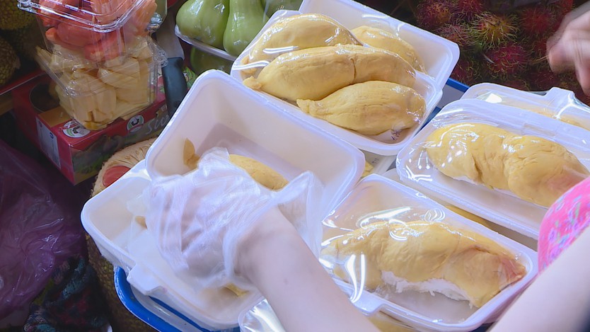 Tăng cường kiểm soát an toàn thực phẩm tại các chợ truyền thống- Ảnh 2.