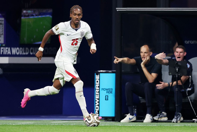 Inter Milan ký hợp đồng với Djed Spence - Ảnh 1.