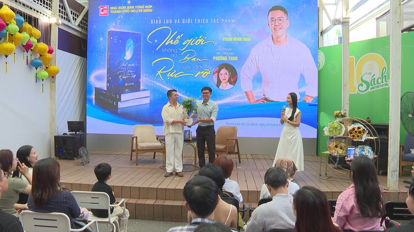 “Thế giới không nợ bạn cuộc đời rực rỡ”: Đối thoại với chính mình ở tuổi 40- Ảnh 2.