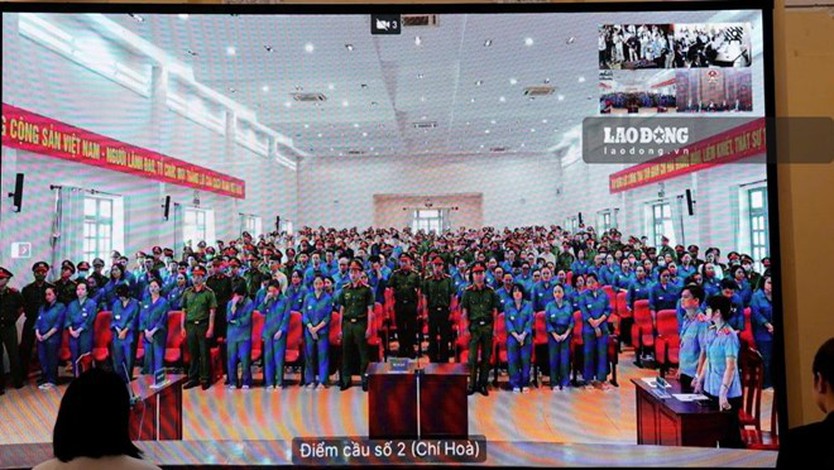 Xét xử vụ án ma túy VN10: Chi Dân đính chính tội danh, Trúc Phương nói chưa có chồng - Ảnh 1.