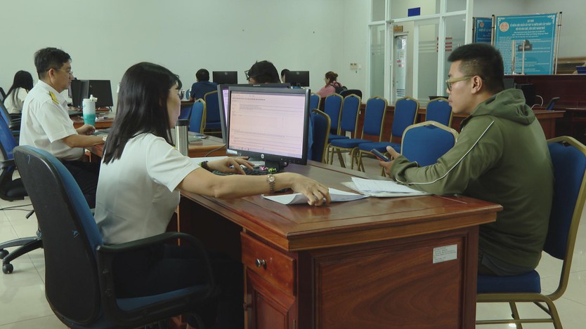 TP. Hồ Chí Minh tìm nguyên nhân hơn 38.000 doanh nghiệp rời thị trường - Ảnh 7.