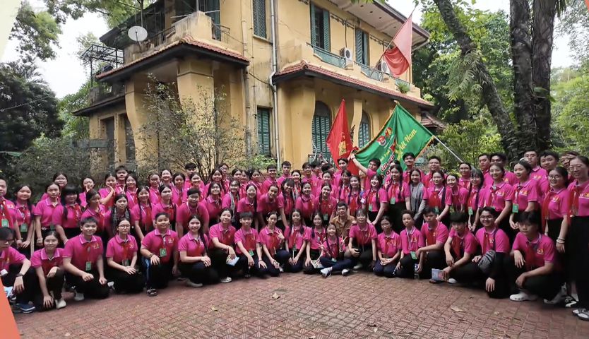 A, Bạn Đây Rồi!: Rạng ngời trang sử Đội qua hành trình "Em yêu Tổ quốc Việt Nam" - Ảnh 14.
